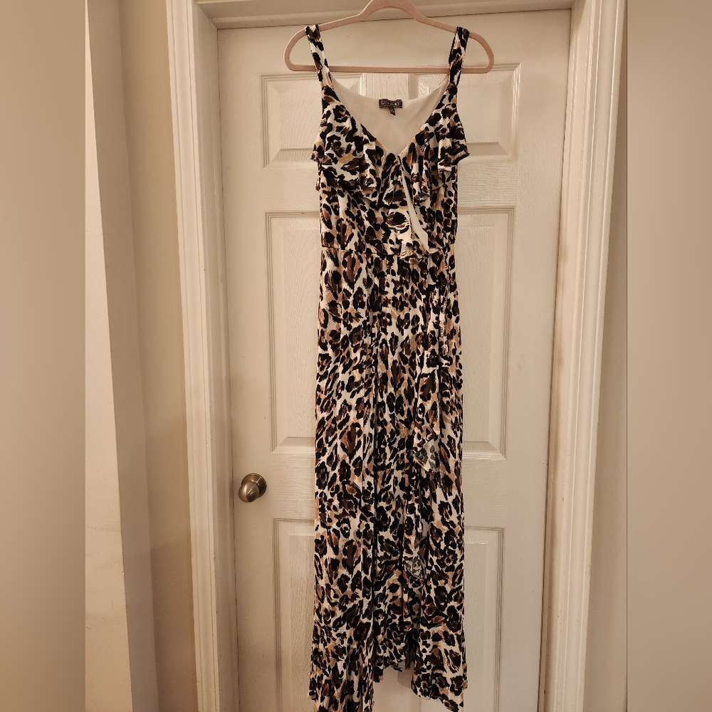 Luxology cheetah ruffle maxi dress size XL.
